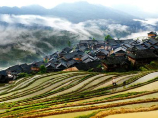旅游贵州黄果树团_过年去贵州黄果树旅游团_贵州黄果树旅行哪家好