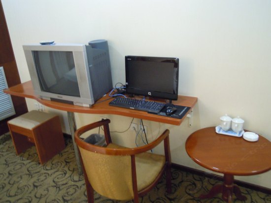 hotelPic