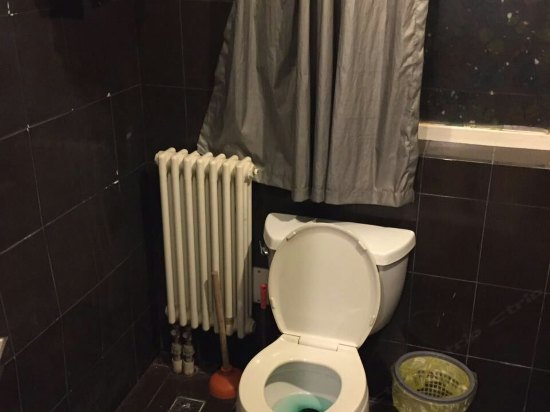 hotelPic