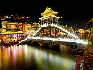湖南張家界游跟團(tuán)多少錢_深圳到湖南張家界旅游報(bào)價(jià)_湖南張家界旅游最佳路線