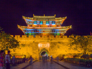 怎么去云南香格里拉旅游_深圳特價(jià)云南香格里拉游_去云南香格里拉靠譜的旅行團(tuán)