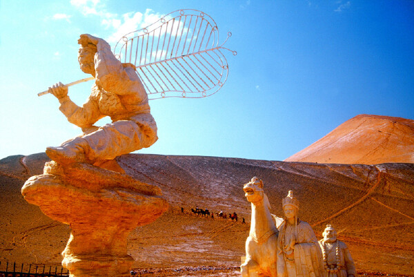 什么时候去吐鲁番旅游最好_吐鲁番景点推荐_