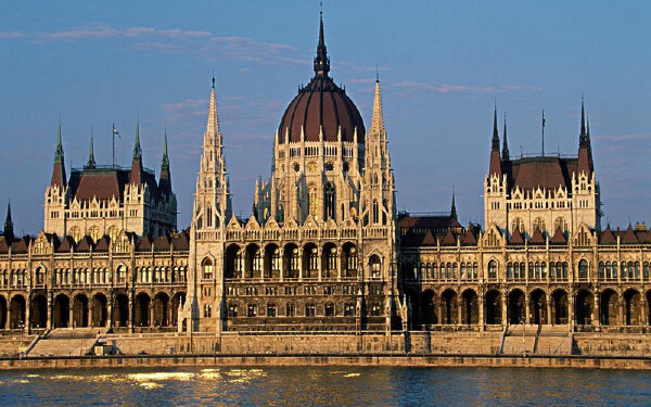 匈牙利和捷克旅游攻略_匈牙利和捷克哪个好_