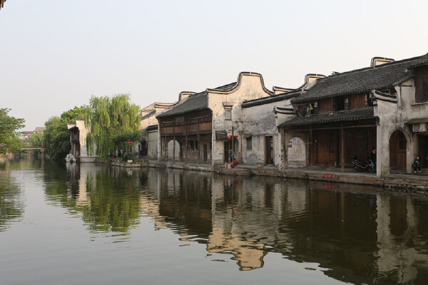 南浔古镇和乌镇哪个好_南浔和乌镇哪个好玩_