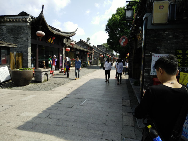 "扬州有鬼"探索传闻闹鬼之地螺丝结顶巷——暮云仙灵异之旅