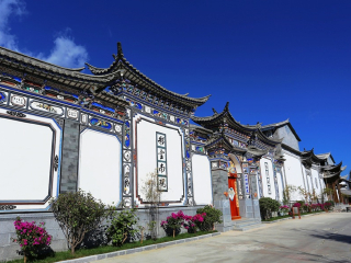 云南瀘沽湖旅行團(tuán)_去云南瀘沽湖旅游多少錢_去云南瀘沽湖報(bào)團(tuán)多少錢
