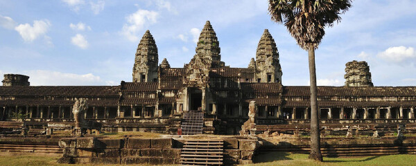 11月去柬埔寨穿什么_柬埔寨十一月穿什么鞋_