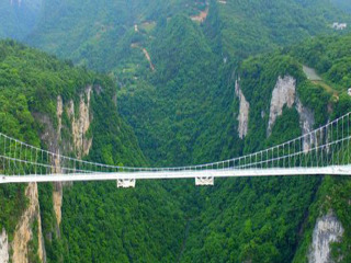 張家界玻璃棧道游跟團_張家界玻璃棧道旅游要多少錢2021_張家界玻璃棧道旅游費用