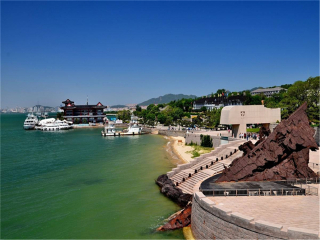 到青島旅游報(bào)團(tuán)價(jià)格_青島旅游幾月份最便宜_青島自由行費(fèi)用