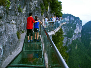 湖南張家界旅游要多少錢跟團(tuán)_湖南張家界八月份旅游_湖南張家界半自由行