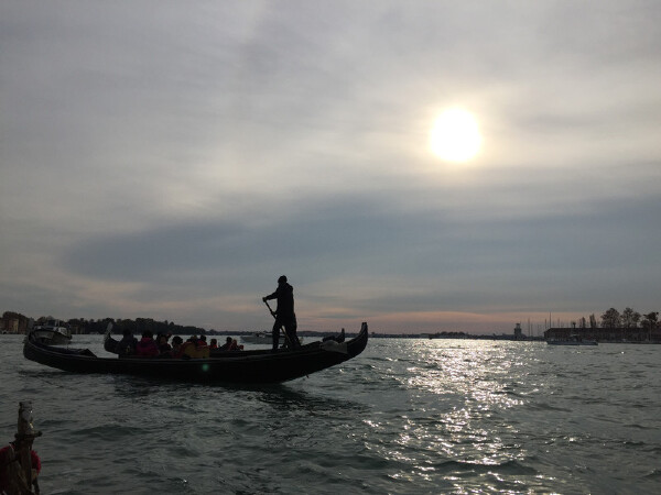 春节去意大利穿衣指南_春节去意大利穿什么衣