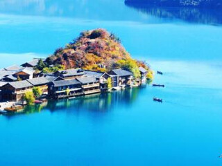 麗江瀘沽湖自由行費(fèi)用_麗江瀘沽湖跟團(tuán)游與自由行_麗江瀘沽湖旅游團(tuán)報(bào)價(jià)2021