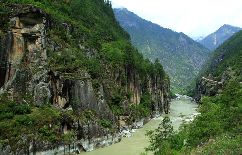 怒江有什么美食_怒江特产有哪些_怒江旅游注意事项