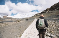 徒步玛纳斯河大峡谷