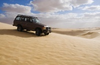 沙漠越野