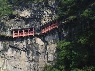 湖南鳳凰古城旅游路線_湖南鳳凰古城游跟團多少錢2021_湖南鳳凰古城旅游需要多少錢