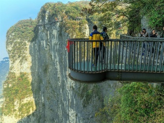 湖南鳳凰古城旅游路線_湖南鳳凰古城游跟團多少錢2021_湖南鳳凰古城旅游需要多少錢