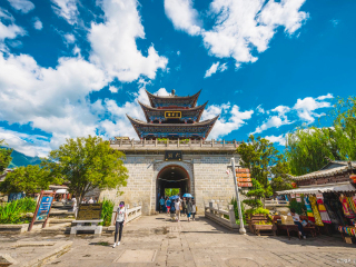 云南大理麗江高端品質(zhì)旅游團_云南大理麗江旅游團報價_云南大理麗江游跟團多少錢2021