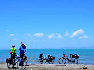 青海湖私人定制旅游_青海湖旅游跟團(tuán)多少錢_青海湖自由行旅游團(tuán)