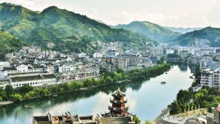 黃果樹的兩個(gè)景點(diǎn) 黃果樹的兩個(gè)景點(diǎn)叫什么