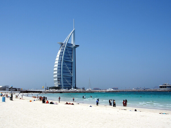 到阿联酋买东西怎么样_阿联酋有什么好买的奢