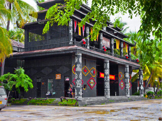 海南三亞游特價(jià)團(tuán)_海南三亞自由行還是跟團(tuán)好_怎么去海南三亞旅游