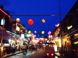 春節(jié)柬埔寨旅游價(jià)格_春節(jié)假期去柬埔寨游價(jià)格_柬埔寨旅游路線