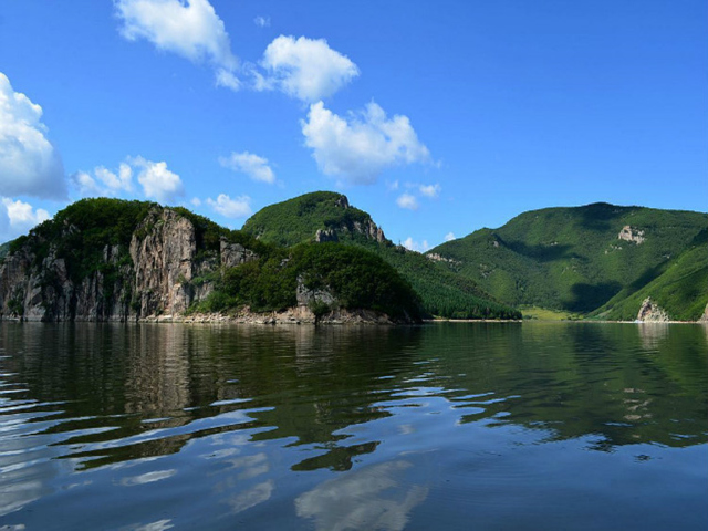 http:\/\/www.tuniu.com\/tour\/210297048