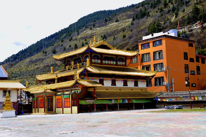 松潘县川主寺镇是藏,羌,回,汉多民族聚居地