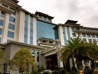 凤凰古城旅游报团价格_凤凰古城落地签_9月份凤凰古城游价格