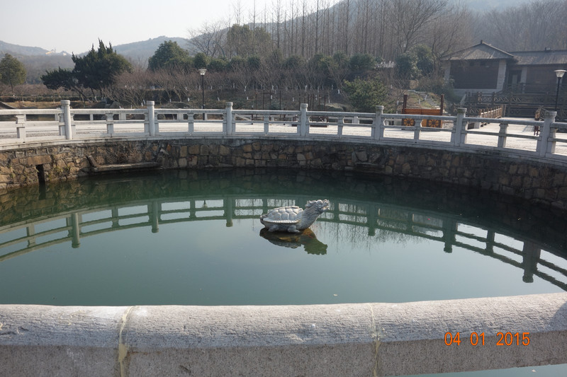 白马涧景区饮马池.