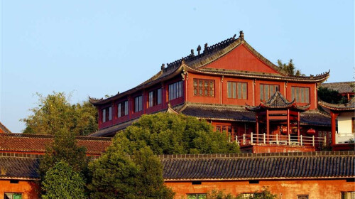  英德大樟碱性温泉-沙滩-浈阳坊-丰盛古寺-美食2日游>