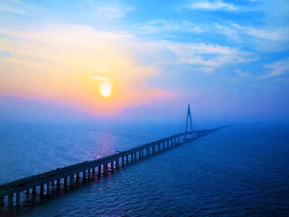青島游8月份報(bào)價(jià)_青島旅游花費(fèi)一般多少_幾月去青島旅游便宜