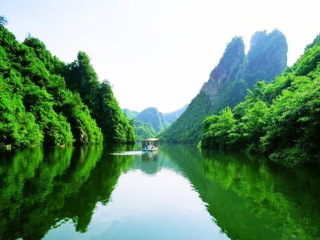 湖南張家界旅游報(bào)團(tuán)價(jià)格_湖南張家界游特價(jià)團(tuán)_去湖南張家界游要多少錢(qián)