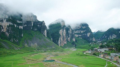 湄江国家地质公园香炉山