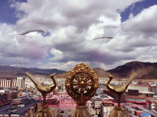 香格里拉旅游最新_香格里拉双人十一日游_香格里拉旅游几月份最合适