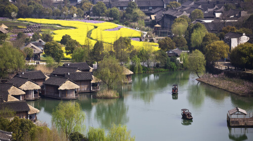 车赴【的枕水人家】——乌镇【西栅景区】(游览时间约3小时).