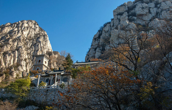 二月去嵩山穿衣指南_二月去嵩山穿什么衣服_