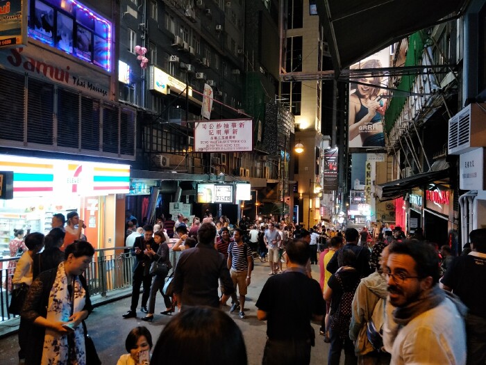 热闹的人群