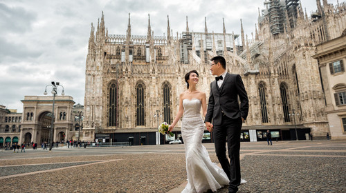 意大利米兰婚纱摄影一日游 米兰大教堂婚纱照