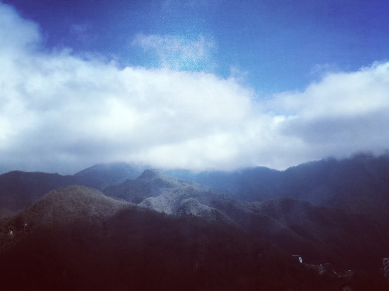 三峡大坝-探秘神农架-神农坛-官门山-天生桥3日