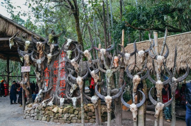 翁丁佤族原始群居村落位于沧源佤族自治县翁丁村