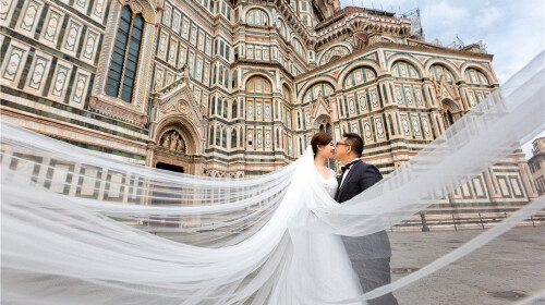 意大利佛罗伦萨婚纱摄影一日游 圣母百花大教