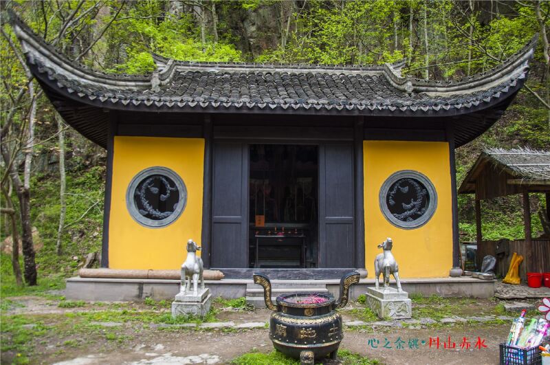 土地庙:据说奉土地神可保年岁丰收,全家