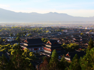 云南玉龍雪山八月份旅游_去云南玉龍雪山游怎么省錢_云南玉龍雪山跟團還是自由行