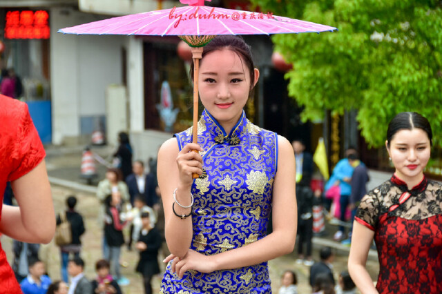 而且个个都是绝色的江南美女,如同仙女一般
