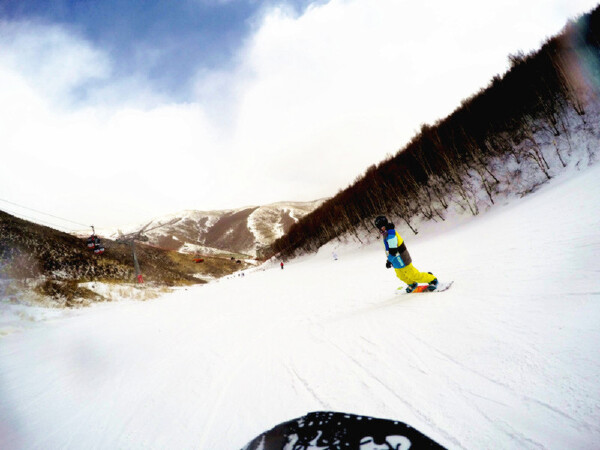 亚布力滑雪4月天气怎么样_亚布力滑雪4月穿衣