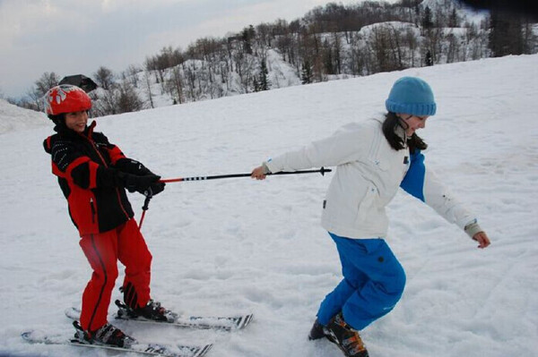亚布力滑雪4月天气怎么样_亚布力滑雪4月穿衣