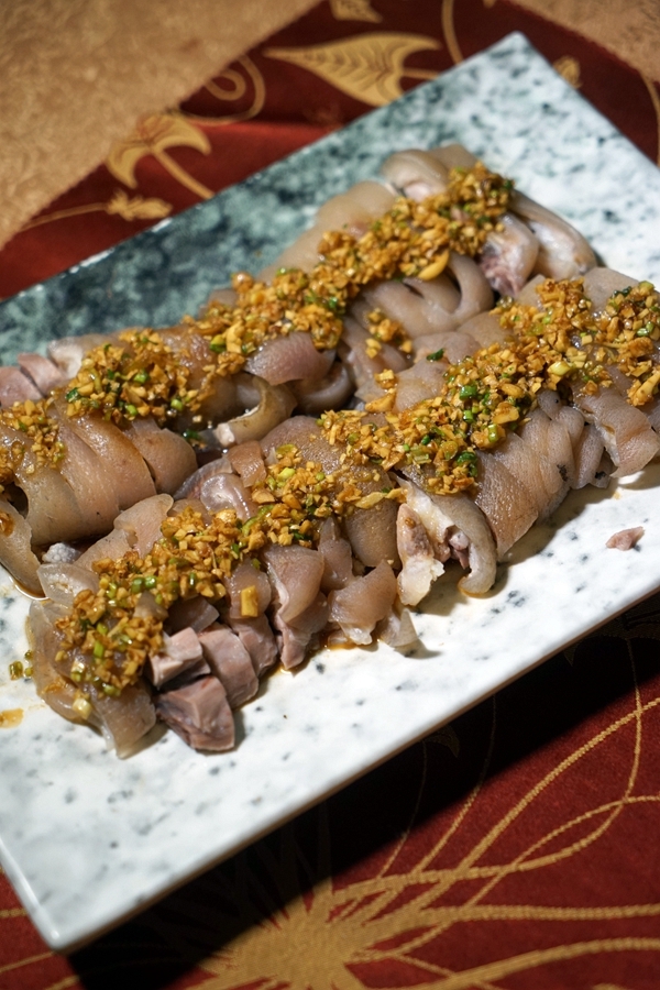 食在广州全猪宴源于你所不知道的九连山御香猪
