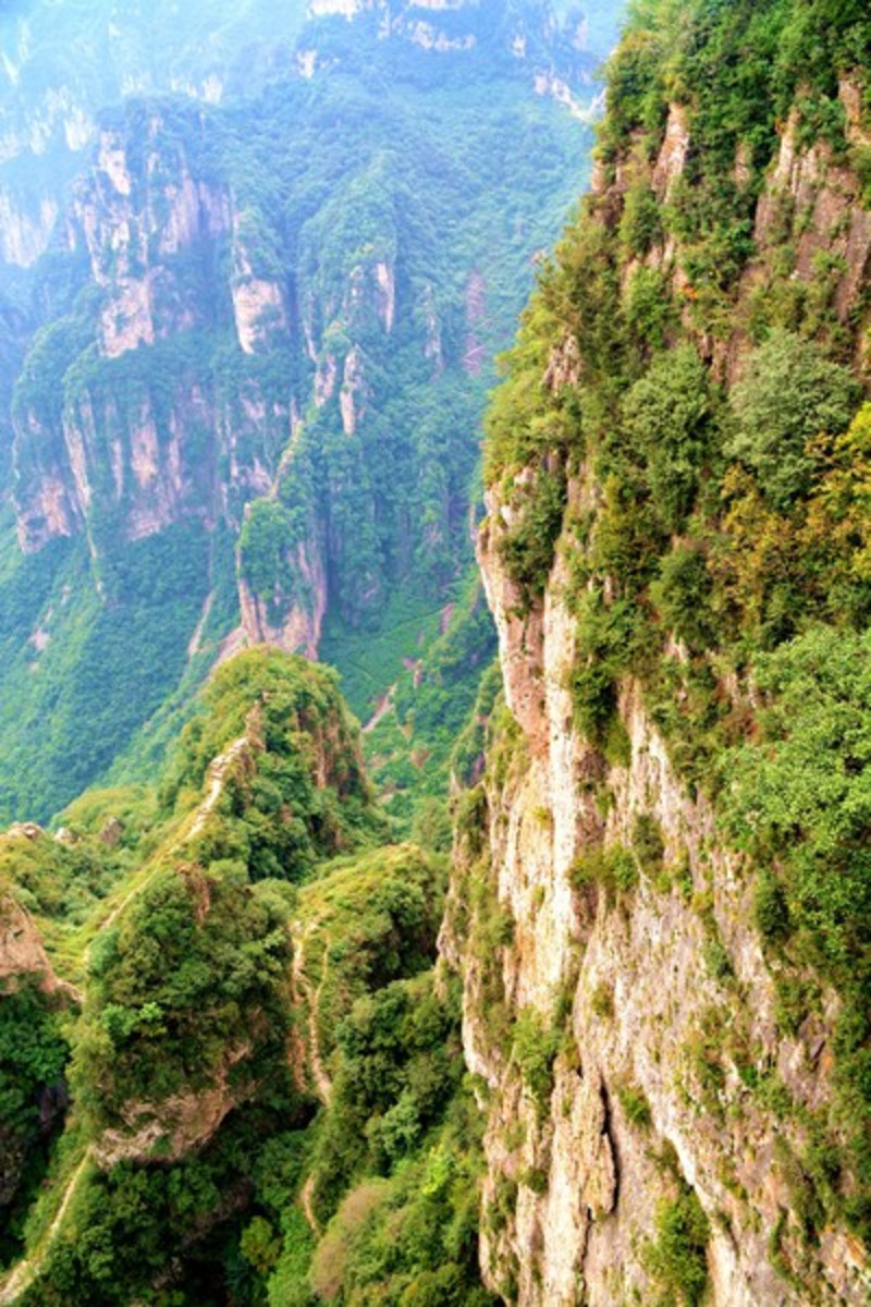 爬南太行山,王莽岭,昆山挂壁.